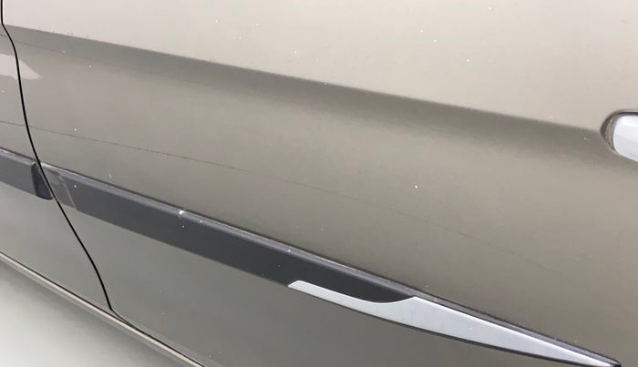 2021 Maruti Ciaz ALPHA 1.5 SHVS PETROL, Petrol, Manual, 20,760 km, Rear left door - Minor scratches