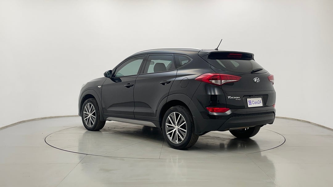 Left Back Diagonal (45- Degree) View