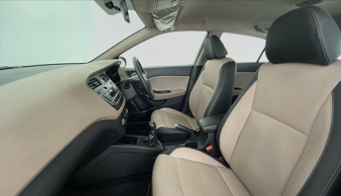 2016 Hyundai Elite i20 MAGNA 1.2, Petrol, Manual, 39,100 km, Right Side Front Door Cabin