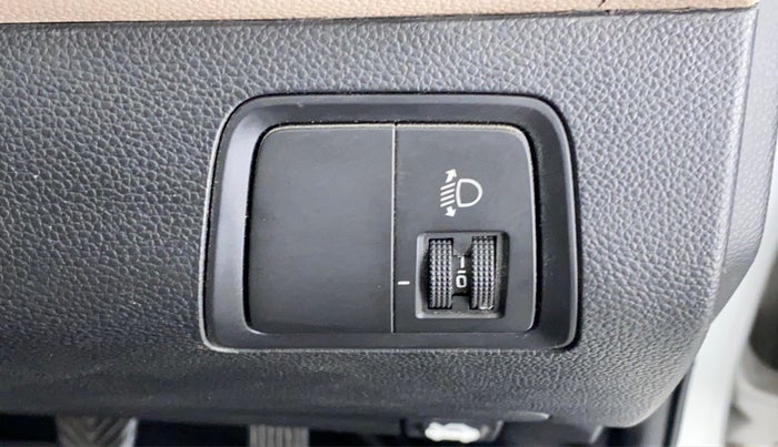 2016 Hyundai Elite i20 MAGNA 1.2, Petrol, Manual, 39,100 km, Dashboard - Headlight height adjustment not working