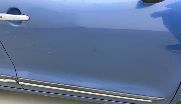 2016 Maruti Baleno ZETA PETROL 1.2, Petrol, Manual, 35,467 km, Driver-side door - Slightly dented