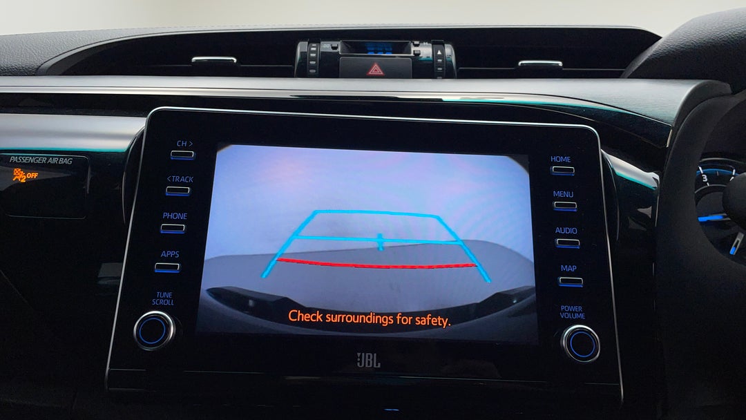 2021 Toyota Hilux Rugged X (4x4), Automatic, 37147 km, Parking Camera