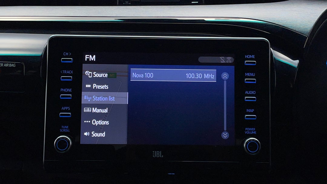 2021 Toyota Hilux Rugged X (4x4), Automatic, 37147 km, Infotainment System