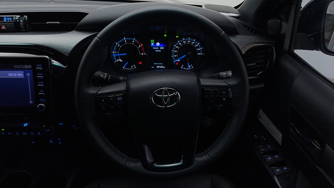 2021 Toyota Hilux Rugged X (4x4), Automatic, 37147 km, Steering Wheel Close-up