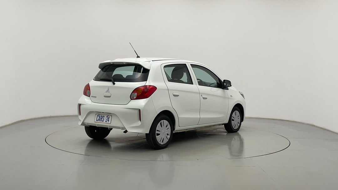 Right Back Diagonal (45- Degree) View