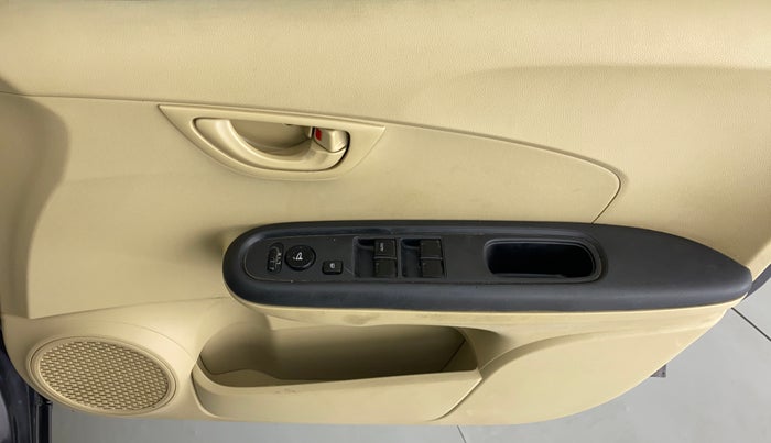 2018 Honda Amaze 1.2 S (O) MT I VTEC, Petrol, Manual, 58,281 km, Driver Side Door Panels Control