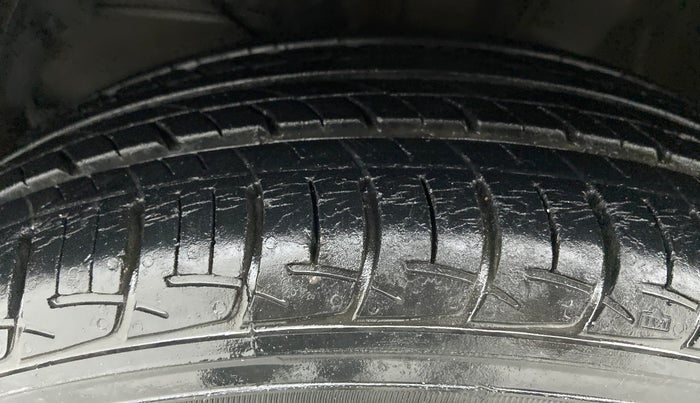 2018 Maruti Baleno DELTA 1.2 K12, Petrol, Manual, 20,240 km, Left Front Tyre Tread