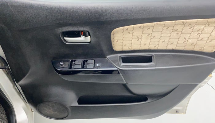 2018 Maruti Wagon R 1.0 VXI AMT, Petrol, Automatic, 16,686 km, Driver Side Door Panels Control