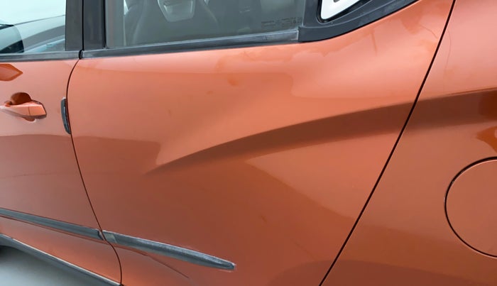 2016 Mahindra Kuv100 K8 6 STR, Petrol, Manual, 33,612 km, Rear left door - Paint has faded