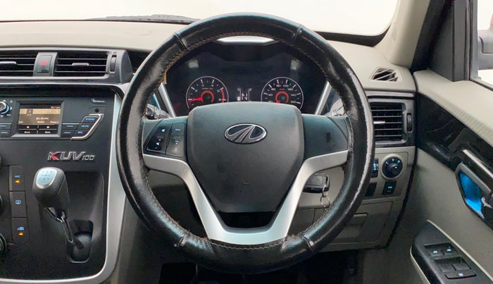2016 Mahindra Kuv100 K8 6 STR, Petrol, Manual, 33,612 km, Steering Wheel Close Up