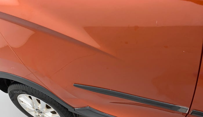 2016 Mahindra Kuv100 K8 6 STR, Petrol, Manual, 33,612 km, Right rear door - Minor scratches