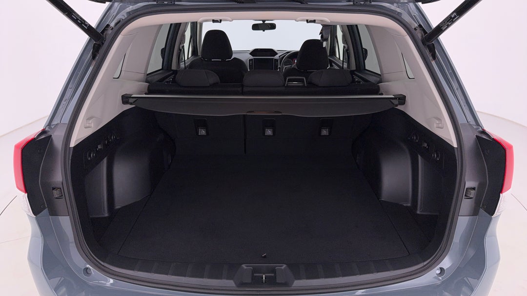 2024 Subaru Forester 2.5i Premium (AWD), Automatic, 32450 km, Boot Inside View