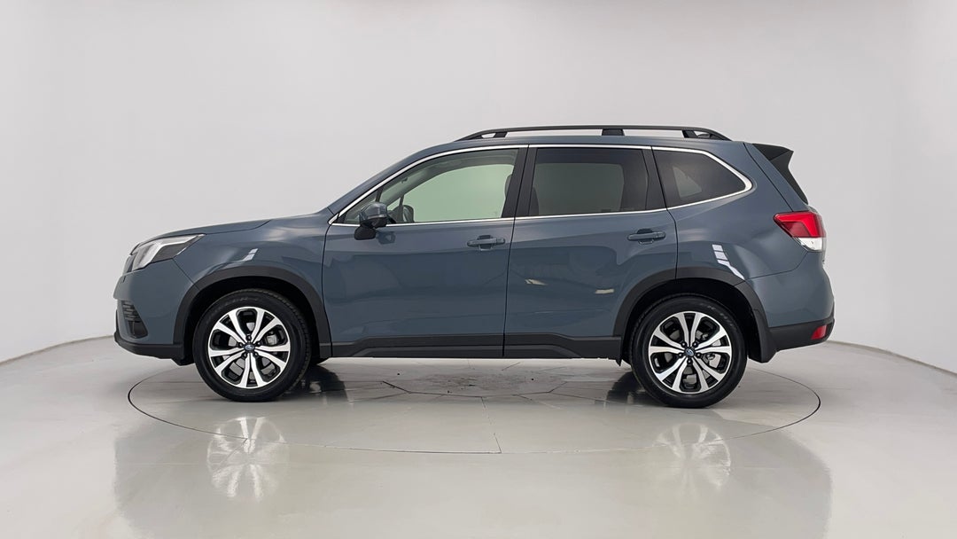 2024 Subaru Forester 2.5i Premium (AWD), Automatic, 32450 km, Left Side View