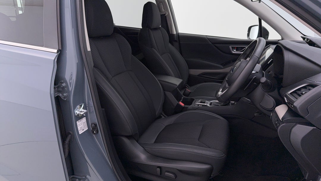 2024 Subaru Forester 2.5i Premium (AWD), Automatic, 32450 km, Right Side Front Door Cabin View