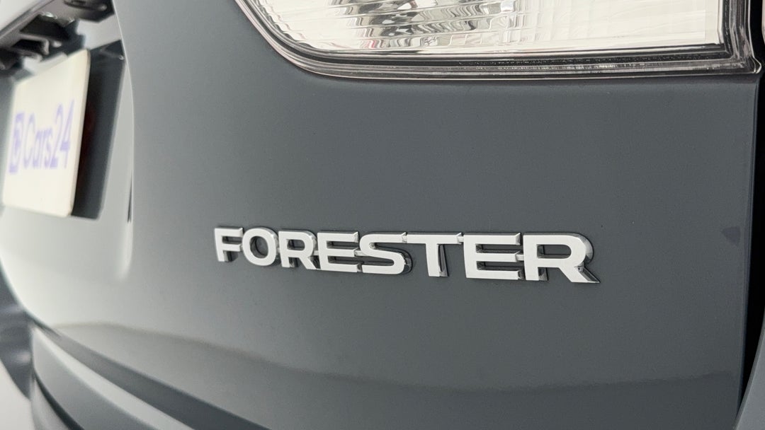 2024 Subaru Forester 2.5i Premium (AWD), Automatic, 32450 km, Badge (Boot Right Side)