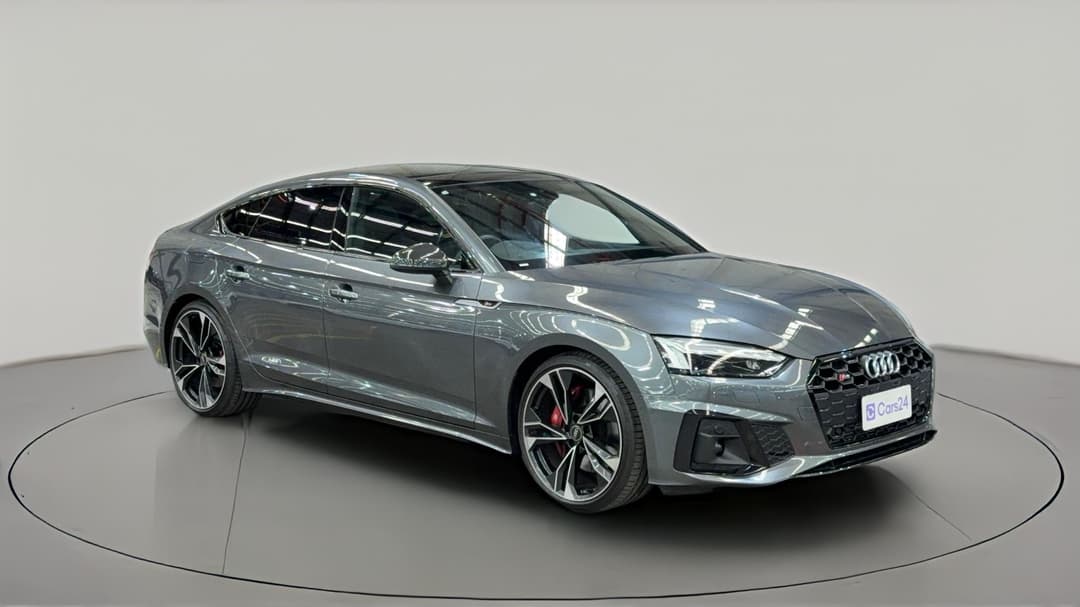 2022 Audi S5 3.0 Tfsi Quattro, Automatic, 18019 km, Right Front Diagonal (45- Degree) View