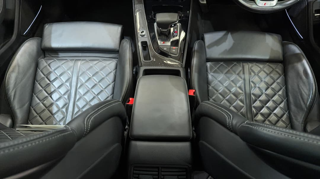 2022 Audi S5 3.0 Tfsi Quattro, Automatic, 18019 km, Center Console