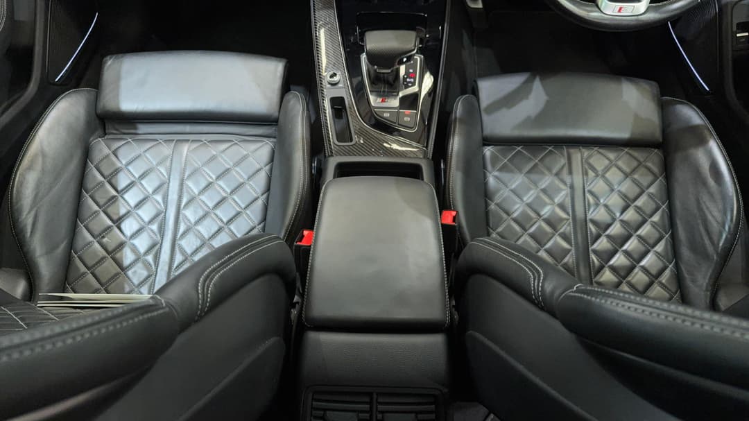 2022 Audi S5 3.0 Tfsi Quattro, Automatic, 18019 km, Center Console