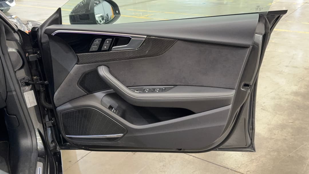 2022 Audi S5 3.0 Tfsi Quattro, Automatic, 18019 km, Speaker View