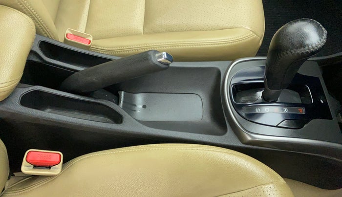 2015 Honda City VX CVT PETROL, Petrol, Automatic, 40,239 km, Gear Lever