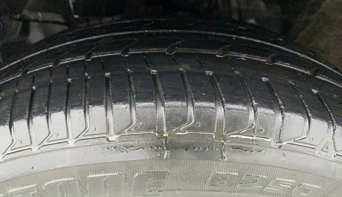 2015 Honda City VX CVT PETROL, Petrol, Automatic, 40,239 km, Left Front Tyre Tread
