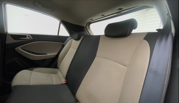 2015 Hyundai Elite i20 ASTA 1.2, Petrol, Manual, 29,783 km, Right Side Rear Door Cabin