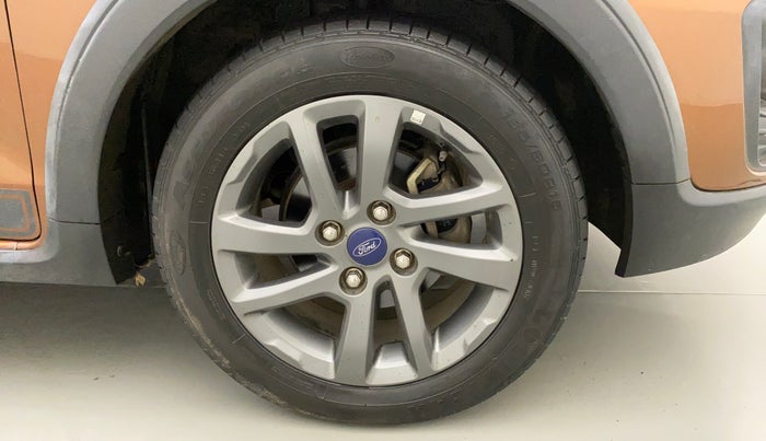 2020 Ford FREESTYLE TITANIUM PLUS 1.5 DIESEL, Diesel, Manual, 39,998 km, Right Front Wheel