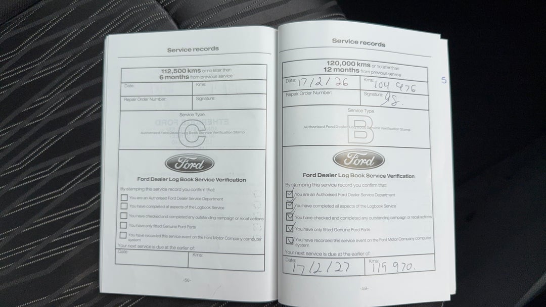 2017 Ford Ecosport Trend, Automatic, 104982 km, Service History