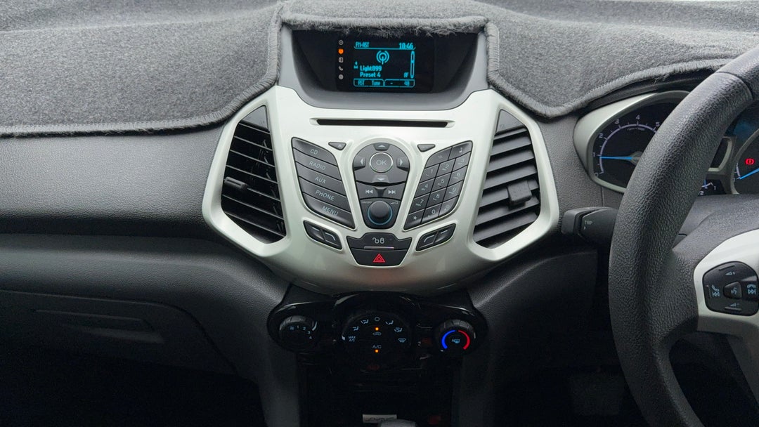 2017 Ford Ecosport Trend, Automatic, 104982 km, Center Console