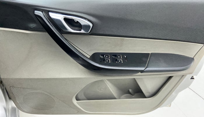 2016 Tata Tiago XZ 1.2 REVOTRON, Petrol, Manual, 16,558 km, Driver Side Door Panels Control