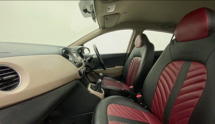 2016 Hyundai Grand i10 SPORTZ 1.2 KAPPA VTVT, Petrol, Manual, 40,930 km, Right Side Front Door Cabin