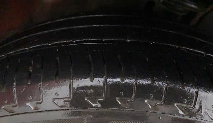 2017 Maruti IGNIS ZETA 1.2 K12 AMT, Petrol, Automatic, 60,491 km, Right Rear Tyre Tread