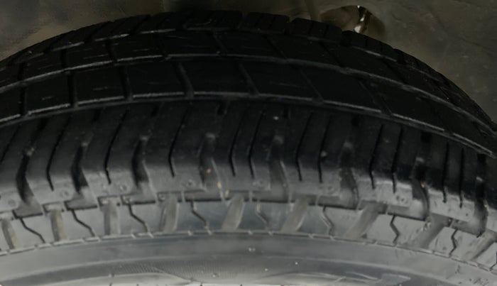 2019 Maruti Alto 800 LXI, Petrol, Manual, 18,659 km, Left Front Tyre Tread