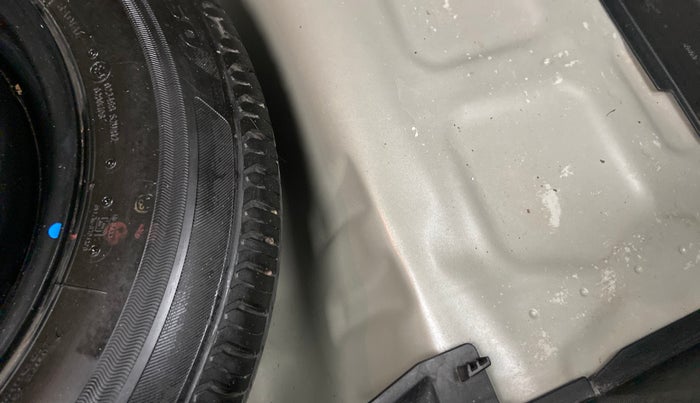 2018 Maruti Swift ZXI AMT, Petrol, Automatic, 35,174 km, Boot floor - Slightly dented