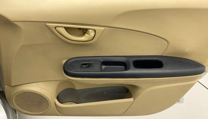 2015 Honda Brio E MT, CNG, Manual, 59,317 km, Driver Side Door Panels Control