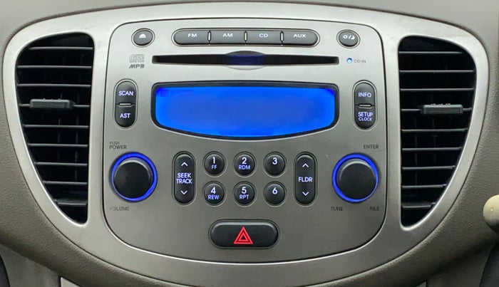 2014 Hyundai i10 SPORTZ 1.1, Petrol, Manual, 12,860 km, Infotainment system - Dispalyhas spot on screen