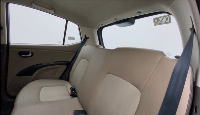 2014 Hyundai i10 SPORTZ 1.1, Petrol, Manual, 12,860 km, Right Side Rear Door Cabin
