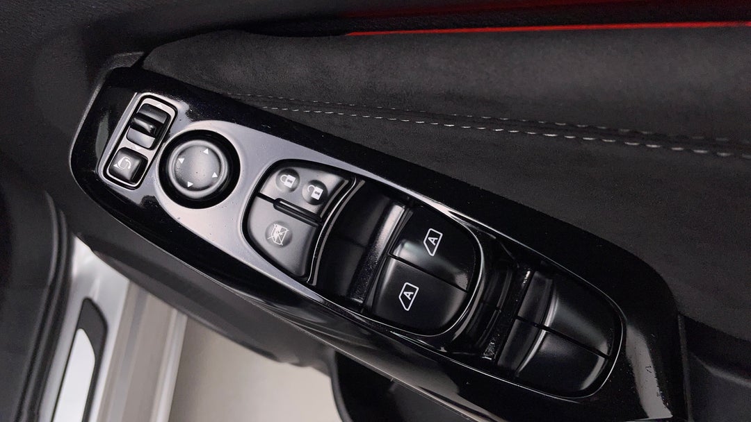 2021 Nissan Juke Ti, Automatic, 23361 km, Drivers Side Door Panel Controls