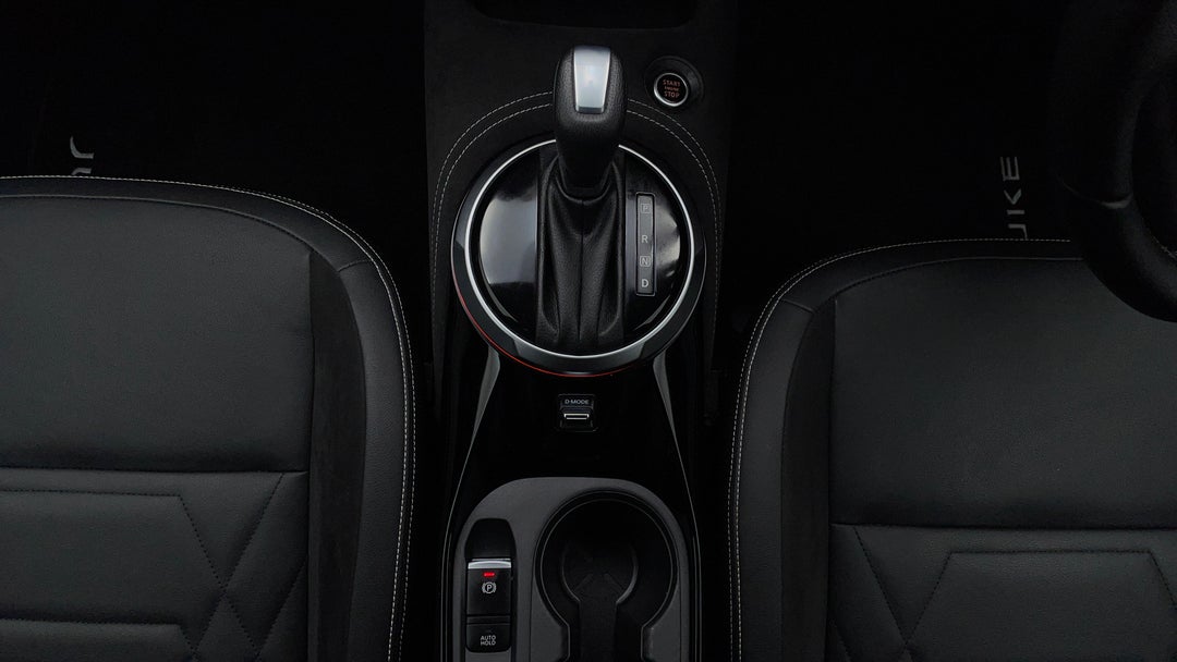 2021 Nissan Juke Ti, Automatic, 23361 km, Gear Lever 