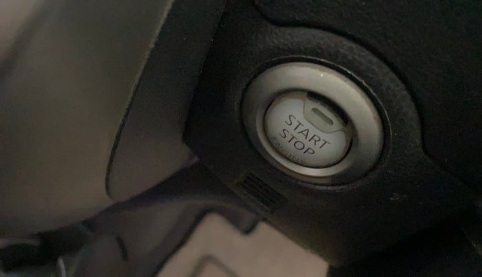 2017 Nissan Micra XV CVT, Petrol, Automatic, 60,299 km, Keyless Start/ Stop Button
