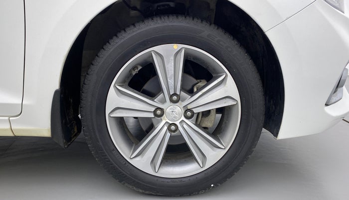 2018 Hyundai Verna 1.6 SX VTVT, Petrol, Manual, 11,205 km, Right Front Wheel