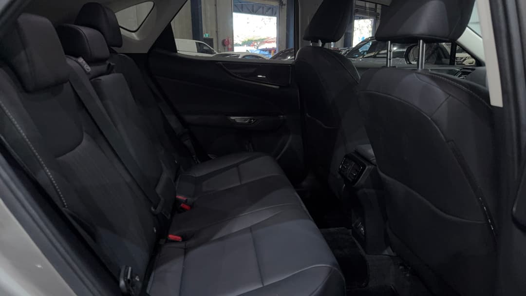 2023 Lexus Nx250 2WD, Automatic, 32906 km, Right Side Rear Door Cabin View