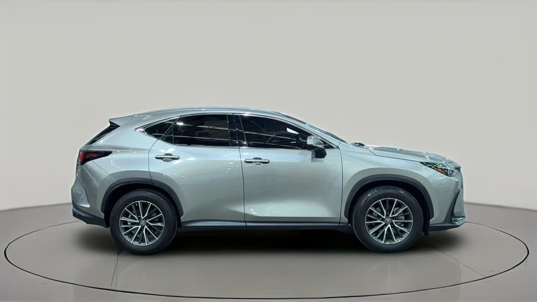 2023 Lexus Nx250 2WD, Automatic, 32906 km, Right Side View