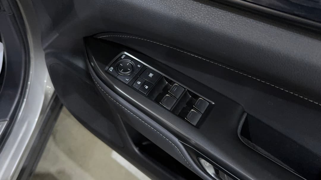 2023 Lexus Nx250 2WD, Automatic, 32906 km, Drivers Side Door Panel Controls