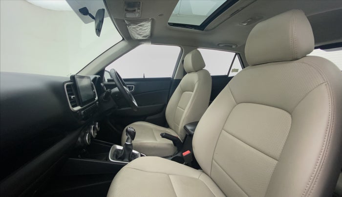 2019 Hyundai VENUE 1.0L Turbo GDI SX MT, Petrol, Manual, 37,037 km, Right Side Front Door Cabin
