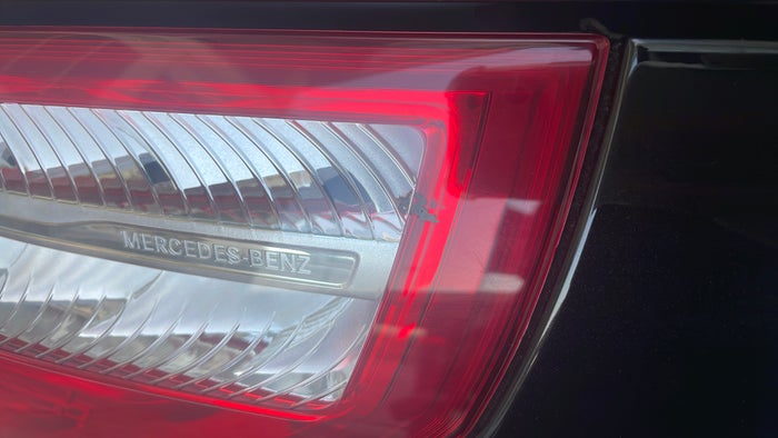 MERCEDES BENZ SL 400-Tail Light RHS Fading
