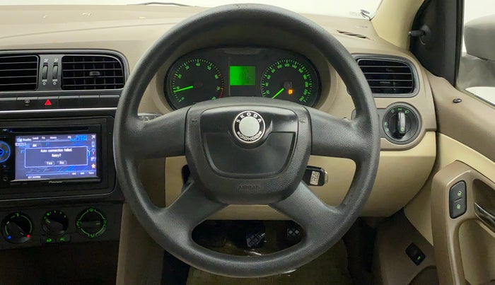 2012 Skoda Rapid AMBITION 1.6 MPI MT, Petrol, Manual, 63,500 km, Steering Wheel Close Up