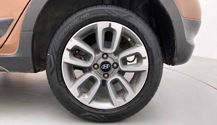 2015 Hyundai i20 Active 1.2 S, Petrol, Manual, 65,660 km, Left Rear Wheel