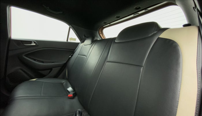 2015 Hyundai i20 Active 1.2 S, Petrol, Manual, 65,660 km, Right Side Rear Door Cabin