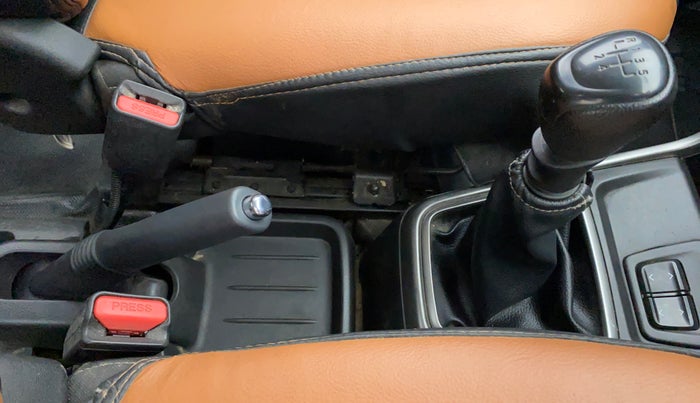 2020 Datsun Redi Go 1.0 T(O), Petrol, Manual, 33,119 km, Gear Lever